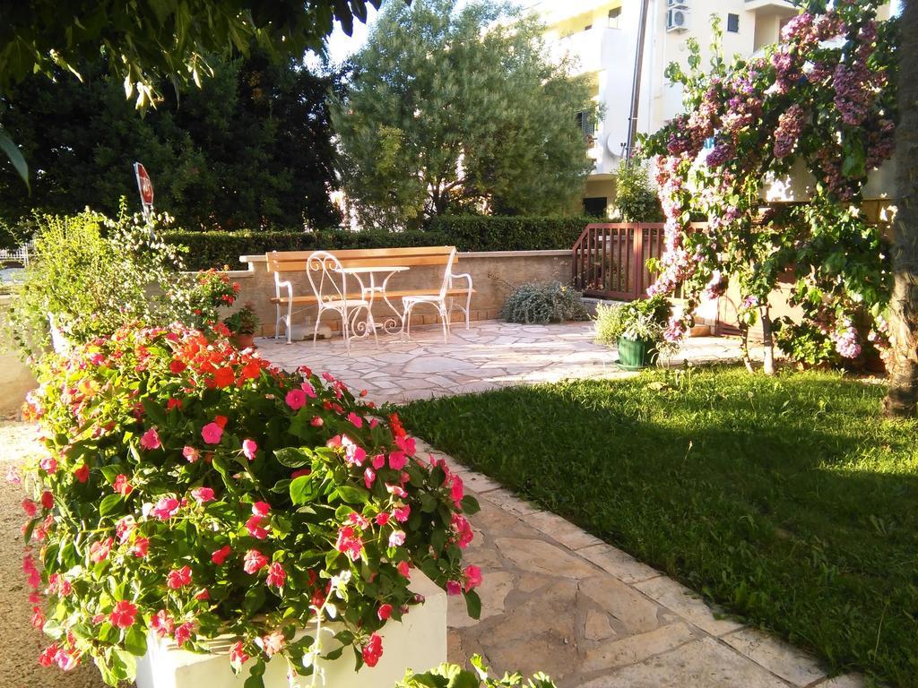 Apartments Silvija Zadar Kamer foto